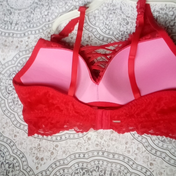 Pink! Red lace push up bralette - Picture 4 of 9